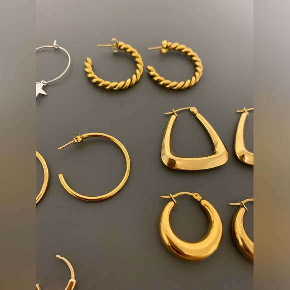 Lot of assorted earrings and 4 nut shell rings - Picture 6 of 10